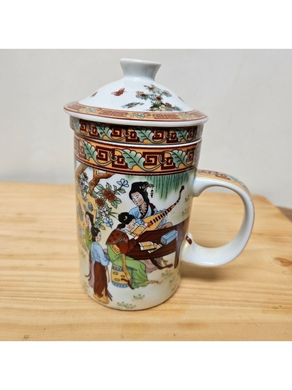 Vintage Asian Tea Mug with Lid and Strainer